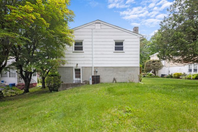 19 Lakeland Avenue, Mohegan Lake, NY 10547