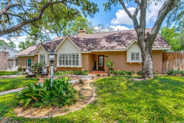 2219 Woodmen, San Antonio, TX 78209