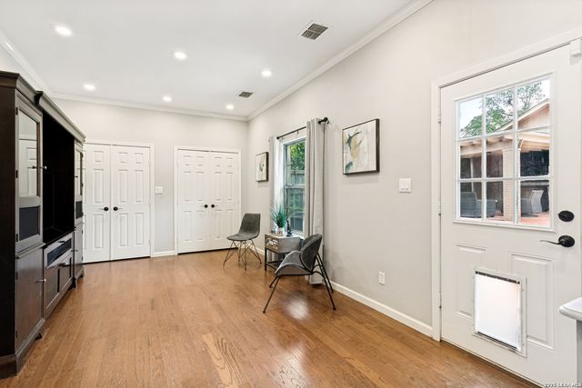 2219 Woodmen, San Antonio, TX 78209