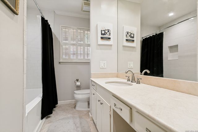 2219 Woodmen, San Antonio, TX 78209