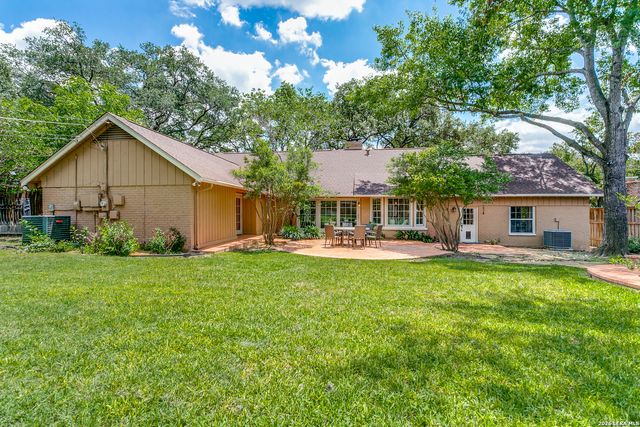 2219 Woodmen, San Antonio, TX 78209