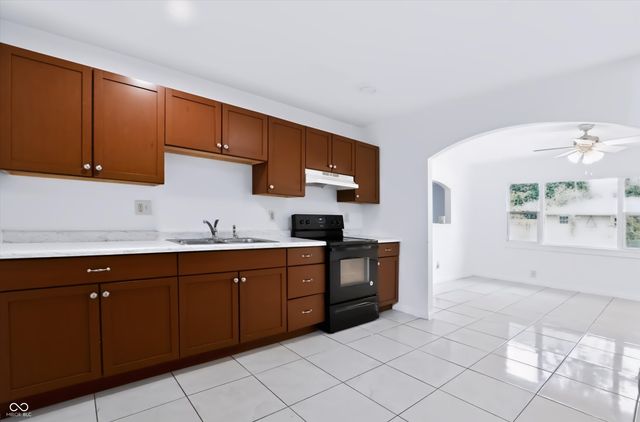 4001 Kalmar Drive, Indianapolis, IN 46222