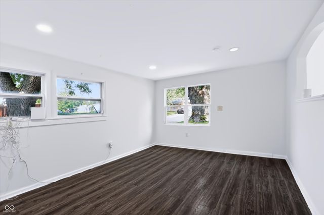 4001 Kalmar Drive, Indianapolis, IN 46222