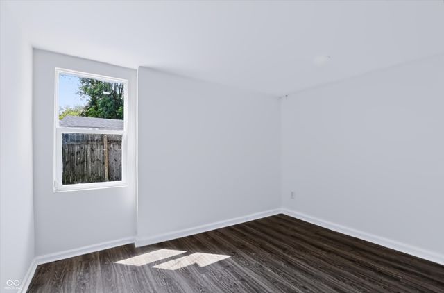 4001 Kalmar Drive, Indianapolis, IN 46222