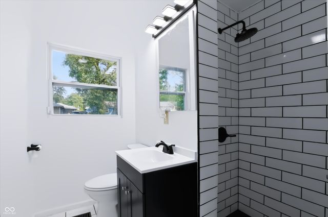 4001 Kalmar Drive, Indianapolis, IN 46222