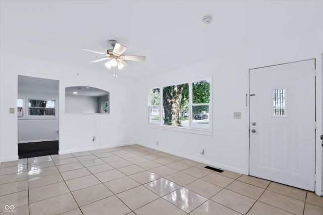 4001 Kalmar Drive, Indianapolis, IN 46222