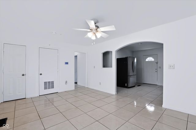 4001 Kalmar Drive, Indianapolis, IN 46222
