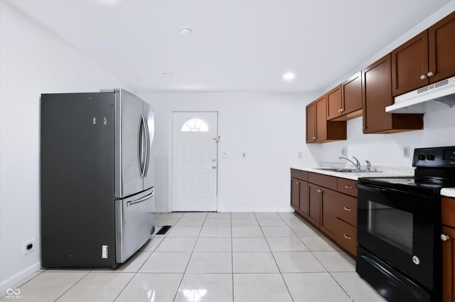 4001 Kalmar Drive, Indianapolis, IN 46222