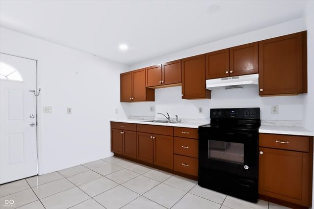 4001 Kalmar Drive, Indianapolis, IN 46222