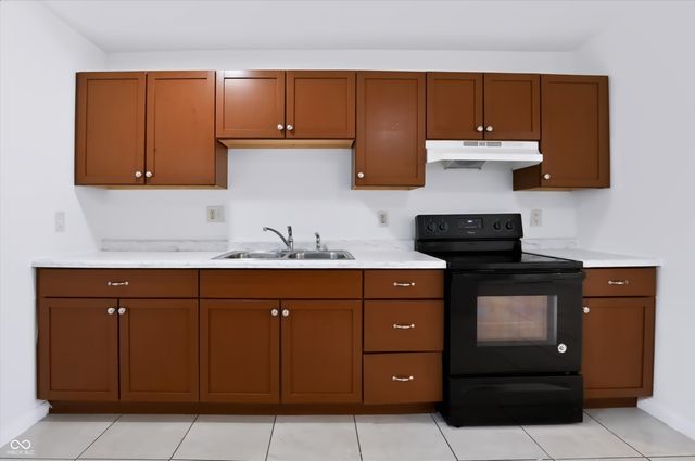 4001 Kalmar Drive, Indianapolis, IN 46222