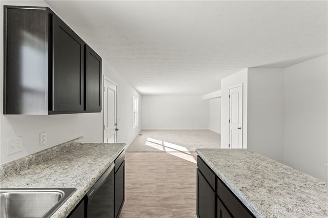 107 Evergreen Way, Brookville, OH 45309