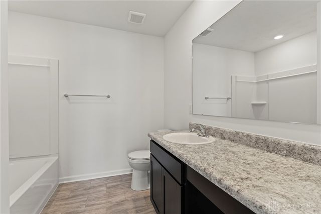 107 Evergreen Way, Brookville, OH 45309