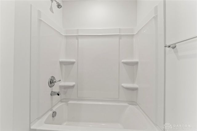 107 Evergreen Way, Brookville, OH 45309