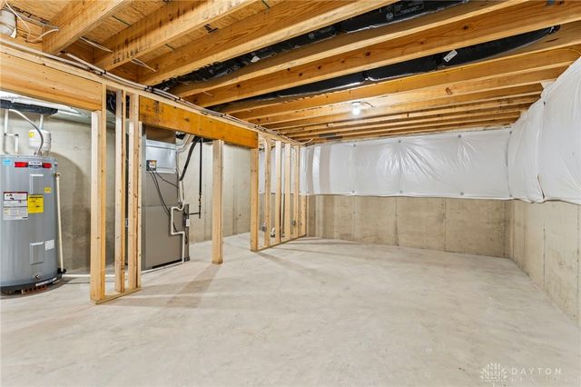 107 Evergreen Way, Brookville, OH 45309