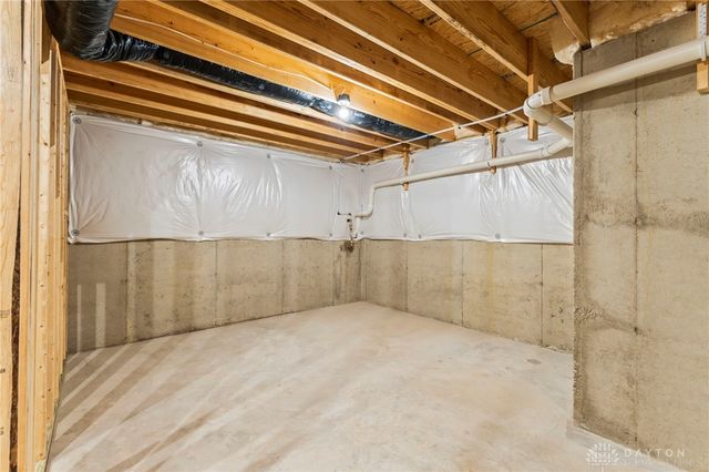 107 Evergreen Way, Brookville, OH 45309