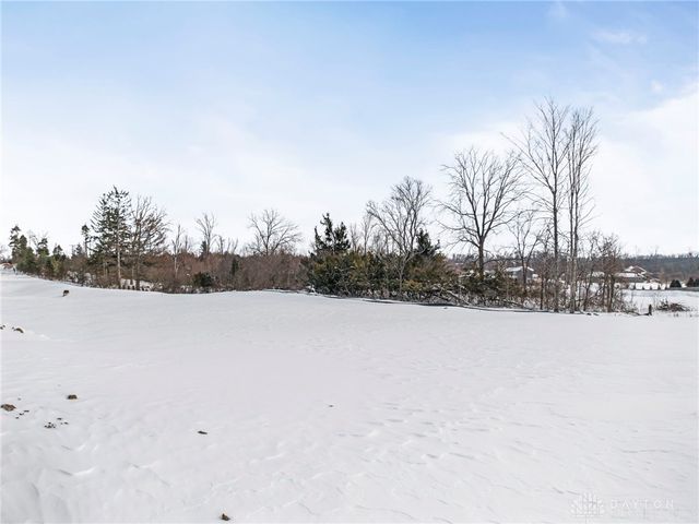 107 Evergreen Way, Brookville, OH 45309