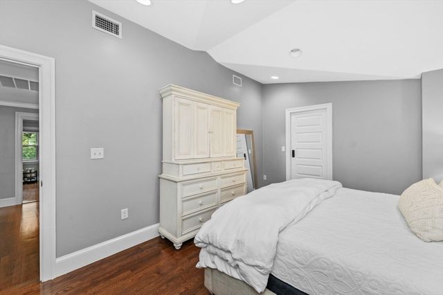 90 Leicester, Boston, MA 02135