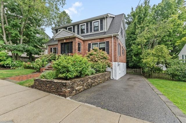 90 Leicester, Boston, MA 02135