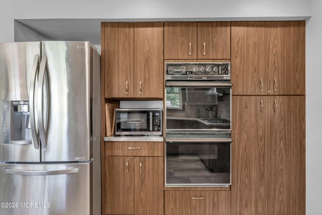 147 Highland Avenue, Metuchen, NJ 08840