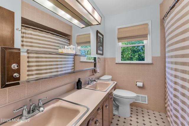 147 Highland Avenue, Metuchen, NJ 08840