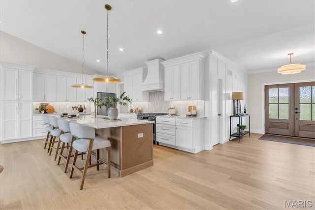 2208 Valleyview Drive, Barnhart, MO 63012