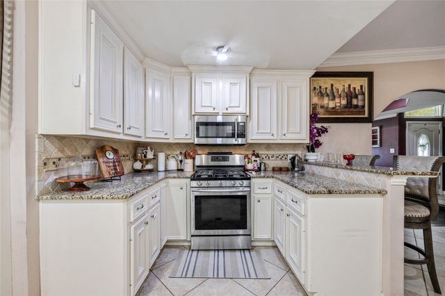 922 Gilpin Street, Houston, TX 77034