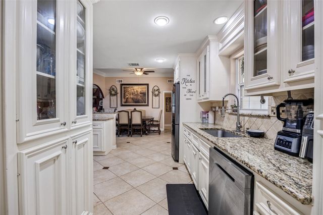 922 Gilpin Street, Houston, TX 77034