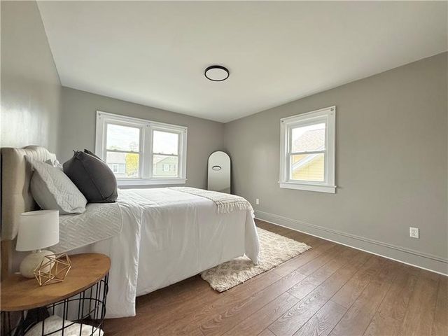 323 E Edgewood Ave, New Castle, PA 16105