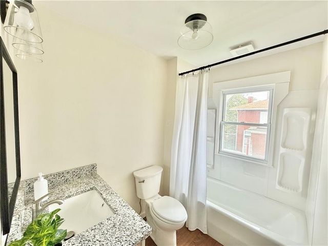 323 E Edgewood Ave, New Castle, PA 16105