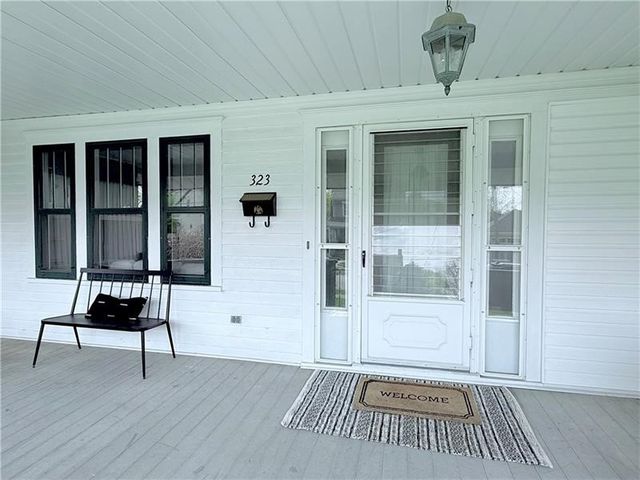 323 E Edgewood Ave, New Castle, PA 16105