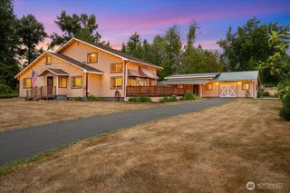 209 Emery Avenue N, South Prairie, WA 98385