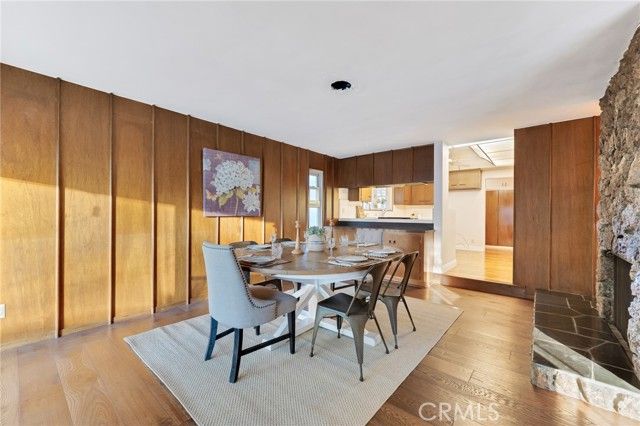 10261 Calvin, Northridge (los Angeles), CA 91324