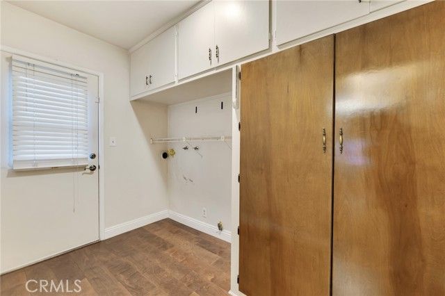 10261 Calvin, Northridge (los Angeles), CA 91324