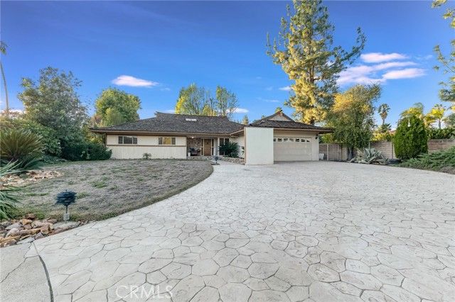 10261 Calvin, Northridge (los Angeles), CA 91324