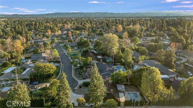 10261 Calvin, Northridge (los Angeles), CA 91324