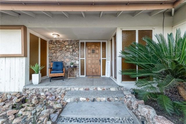 10261 Calvin, Northridge (los Angeles), CA 91324