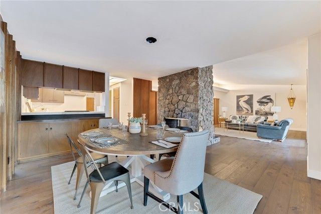 10261 Calvin, Northridge (los Angeles), CA 91324