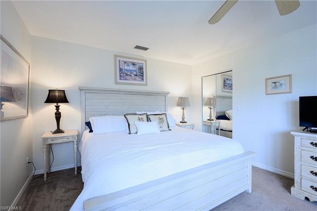 661 Windsurf LN A-202, Naples, FL 34108