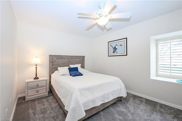661 Windsurf LN A-202, Naples, FL 34108