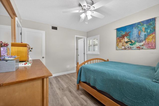 1605 AMBERLEA DRIVE N, Dunedin, FL 34698