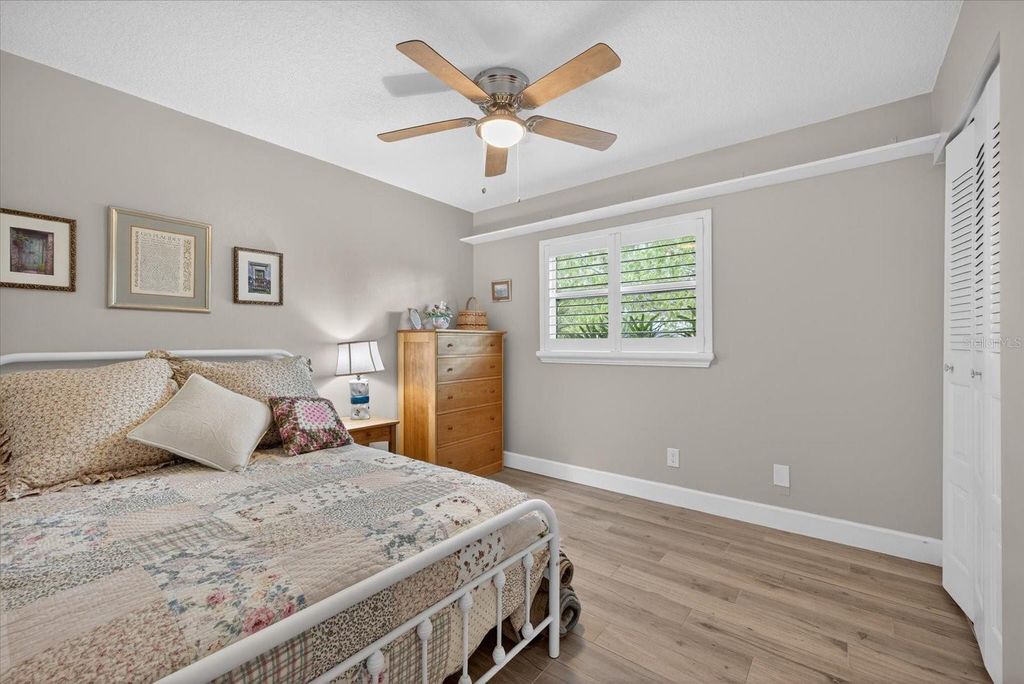 Image 16 of property listing at 1605 AMBERLEA DRIVE N, Dunedin, FL 34698