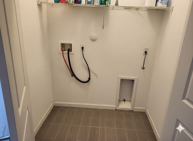 1021 NW 40th Terrace, Lauderhill, FL 33313