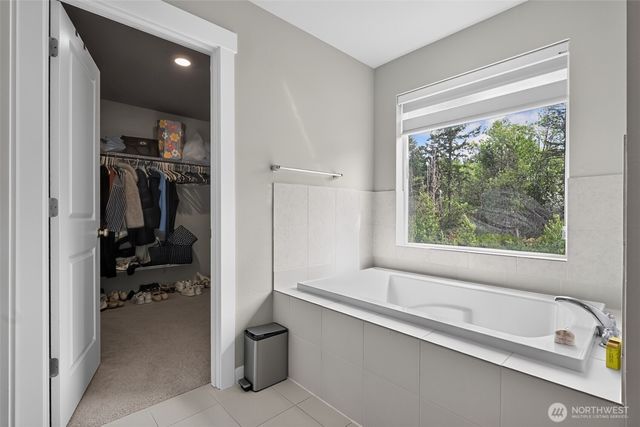 17435 129th Avenue E, Puyallup, WA 98374