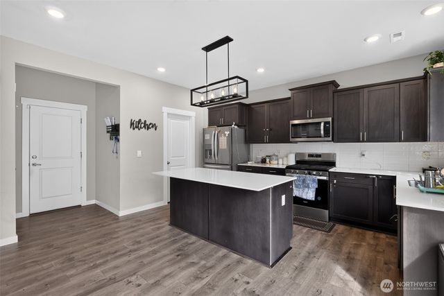 17435 129th Avenue E, Puyallup, WA 98374