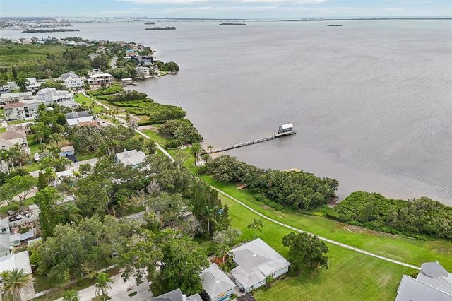 610 INDIANA AVENUE, Crystal Beach, FL 34681