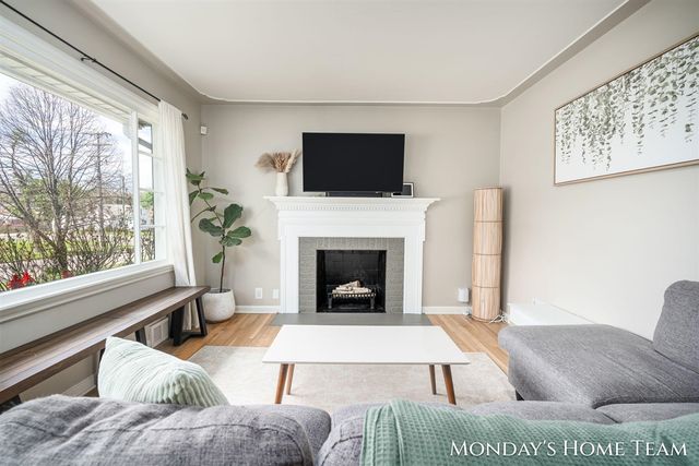 813 Everglade Drive, Grand Rapids, MI 49507