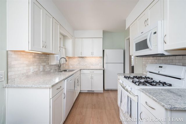 813 Everglade Drive, Grand Rapids, MI 49507