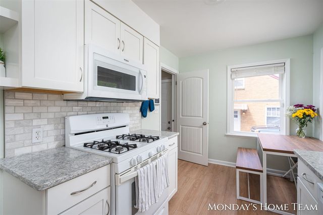813 Everglade Drive, Grand Rapids, MI 49507