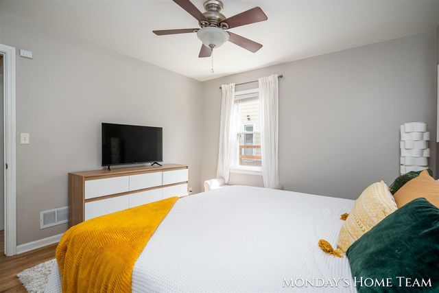 813 Everglade Drive, Grand Rapids, MI 49507
