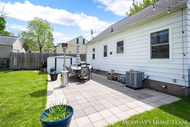 813 Everglade Drive, Grand Rapids, MI 49507